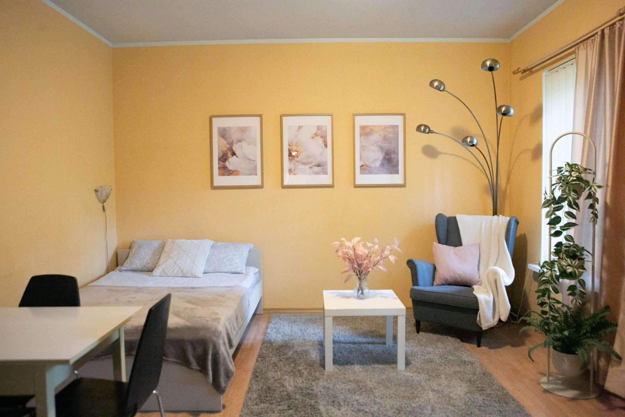 Center Of City Apartments, Bus Station 1Min, Airport 5 Min ทาลลินน์ ห้อง รูปภาพ