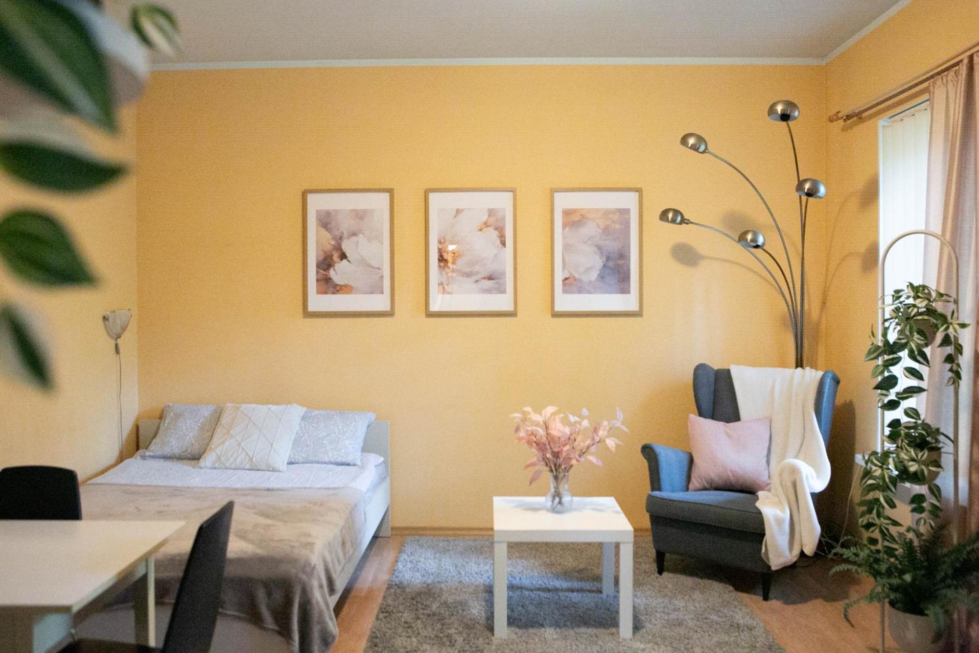 Center Of City Apartments, Bus Station 1Min, Airport 5 Min ทาลลินน์ ภายนอก รูปภาพ